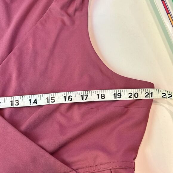 Eddie Bauer mauve cross front size extra large - Picture 8 of 10